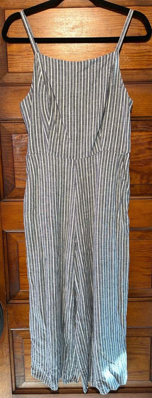 Old Navy Jumpsuit Size M Blue White Striped Linen Blend Smocked